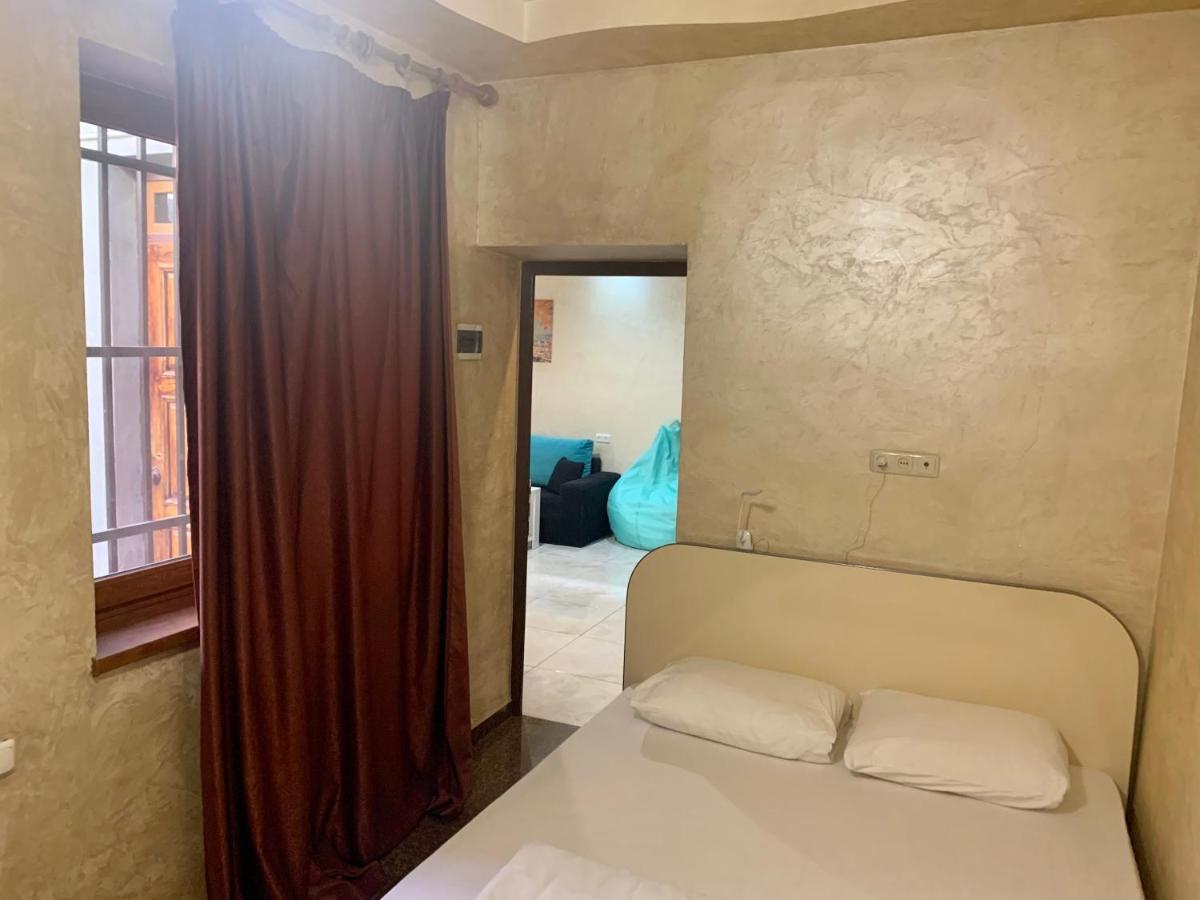 Luxury Apartment With Jacuzzi On Republic Square Erévan Extérieur photo